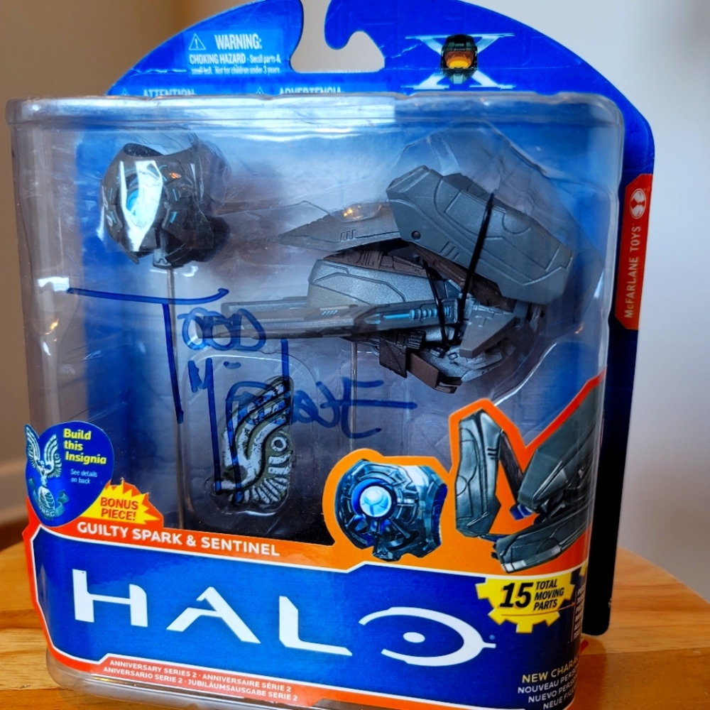 SIGNED* Todd McFarlane Halo Universe